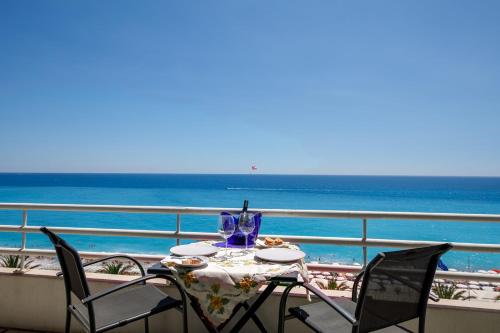 Wonderful Apartment on Sea, Nice