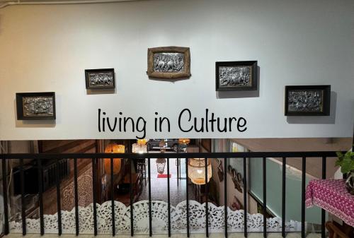 Retro At Phra Sing Guest House - 편의 시설/서비스
