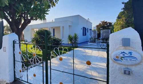 2 bedrooms, 3 beds