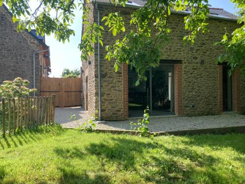 Maison de charme Vallée de la Rance DINAN LANVALLAY gîte à louer Dinan