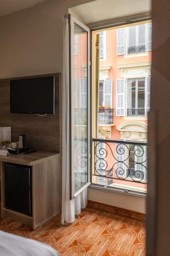 Hôtel Le Seize Nice Centre - image 3