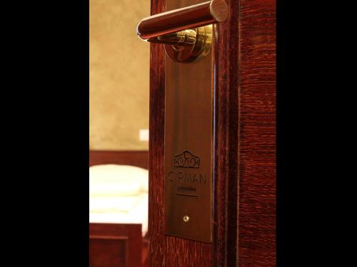 B&B Cirman - image 10