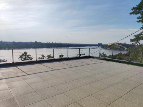 One-Bedroom Apartment with River View room in Kaskade Hill Apartments