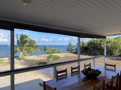 Oprema, Beach House in Caribbean Way
