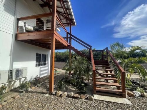 Zunanjost, Beach House in Caribbean Way