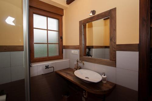  El Conventu del Asturcon in Lago