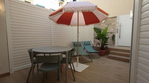 One-Bedroom Apartment with Terrace image 3