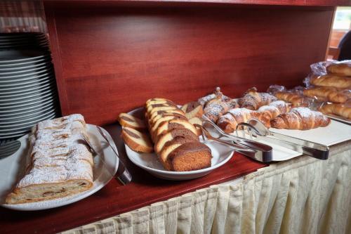 Attianese Hotel Restaurant - image 14