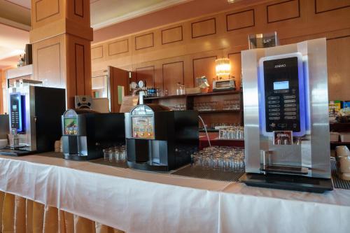 Attianese Hotel Restaurant - image 3