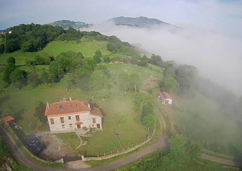 El Conventu del Asturcon in Lago