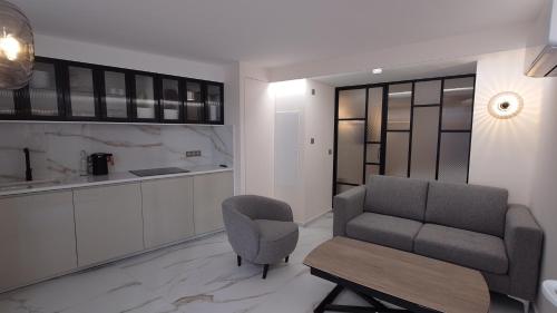 Two-Bedroom Apartment with Terrace image 7