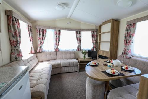 Tehidy Holiday Park - image 11