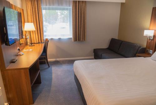 1 double bed, 1 sofa bed