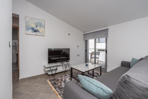 Fasilitas, Sunset Marina in Bar