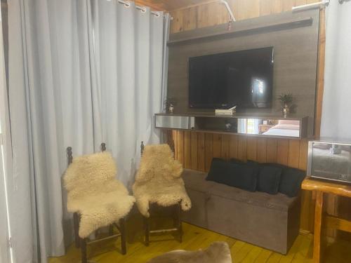 One-Bedroom House image 2