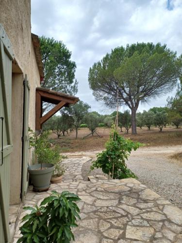 Hotelli välisilme, Le Mas de Rouvièges (Le Mas de Rouvieges) in Gignac