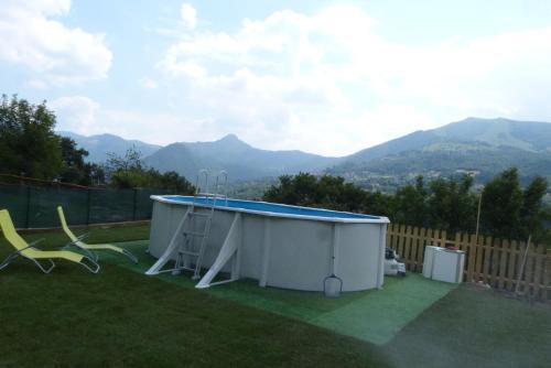 泳池, Giardino tra i laghi in 聖費德勒因特爾維