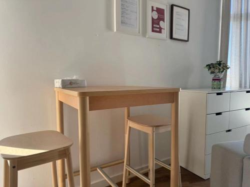 Comfy Room near Metro & Airport 2