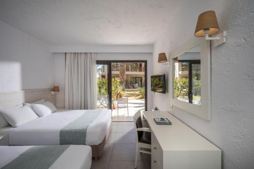 Standard Room image 2