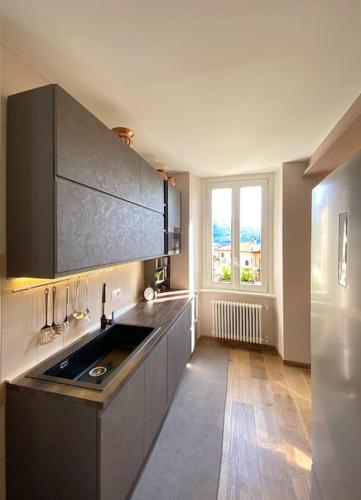 virtuve, Appartamento Montefiori, Rustic Glow in Esino Lario