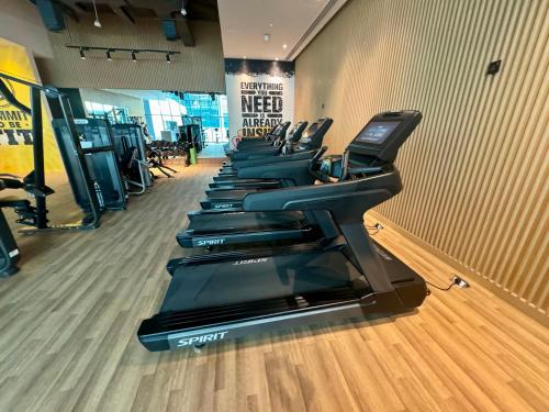 Hospitality Expert 7 Palm Studio - Beach Pool Bar - image 4