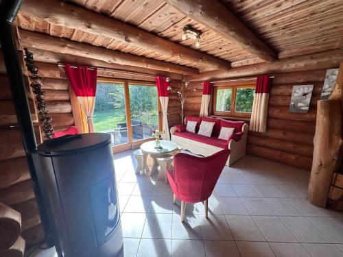 C Les rondins nature gîte 8 personnes avec jardin (C Les rondins nature gite 8 personnes avec jardin) in Compertrix