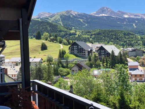 VILLARD DE LANS APPARTEMENT LUMINEUX avec VUE PANORAMIQUE VILLARD DE LANS APPARTEMENT LUMINEUX avec VUE PANORAMIQUE