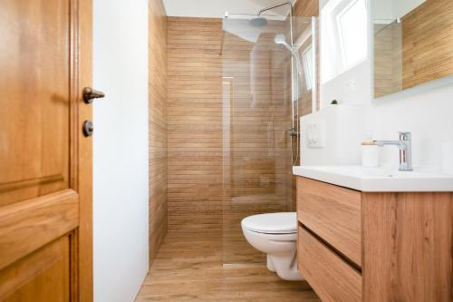 Didova kuća, kamena vila sa bazenom u blizini Rogoznice (Didova kuca, kamena vila sa bazenom u blizini Rogoznice) in Rogoznica