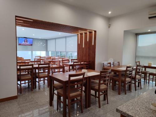 Dom Hotel - image 11