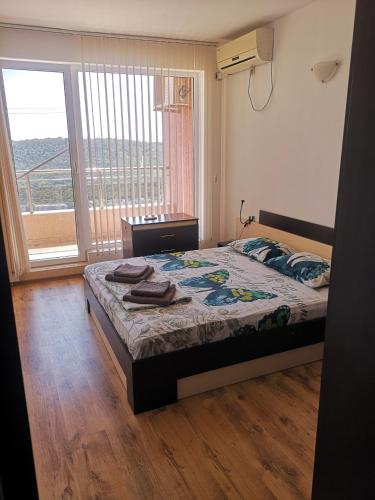 Seaview apartment complex Karia12 in Kavarna