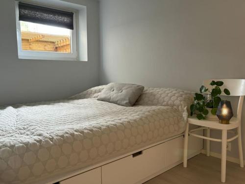 Stylish Flat - Lush Garden Views