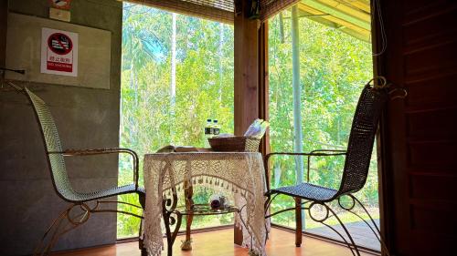 水中月民宿露營渡假村  (Shuizhong Yue Homestay) in 國姓鄉