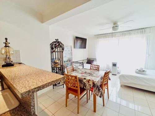 Facilities, Hotel Le Florian in Cannes