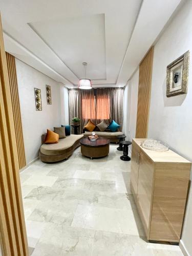 Sunny luxurious 2 bedroom appartement in gueliz