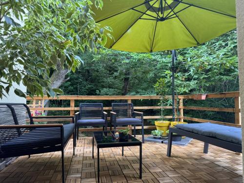 Apartment with a terrace Forest Home Lullula