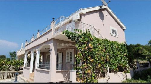 Villa Vukic - Location saisonnière - Krimovice