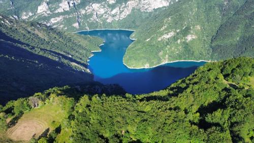 Tuvākā izklaides vieta, Oaza Apartment Goransko Plužine (Oaza Apartment Goransko Pluzine) in Nedajno