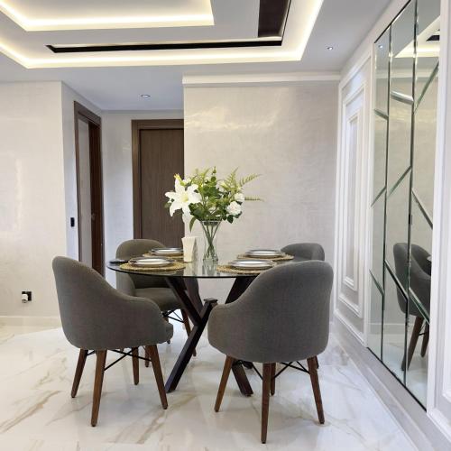 LUXURY Hilton City Center residence 5A GUEST FRIENDLY in Casabarata