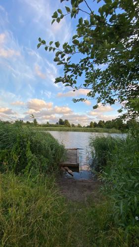 Mazais stūrītis pie Pērkones kanāla (Mazais sturitis pie Perkones kanala) in Ezerkrasts