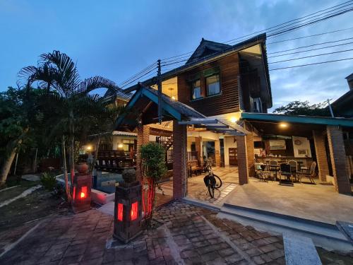 A szálláshely kívülről, TepbunthomHouse Ayutthaya near Portugál telep