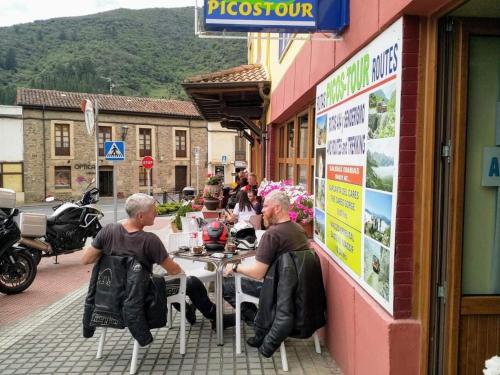 Hosteria Picos De Europa