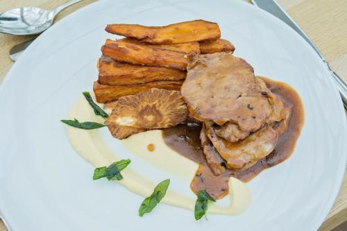 Waveney House Hotel - image 7
