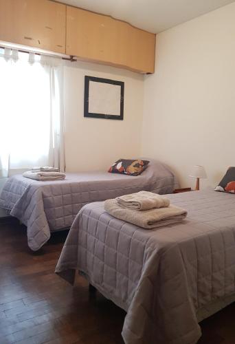 Semipiso fabuloso para 4 pasajeros zona Av Pellegrini, Facultades Admite una cama supletoria