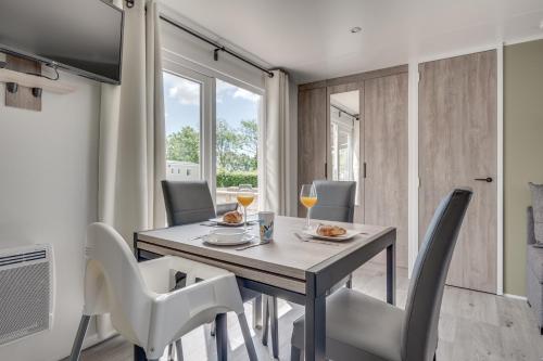 บริการและสิ่งอำนวยความสะดวก, Bondi Beach in ลาเคชอม