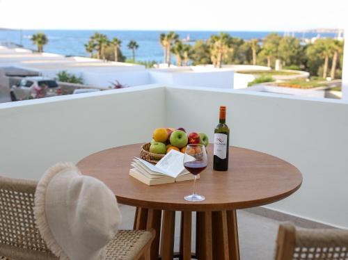 La Maltese Boutique Paros