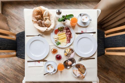 Hotel Weger – Tirol Village, MS