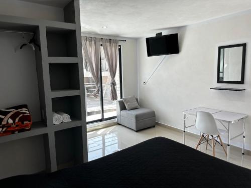 HOTEL NUEVA LUNA in Col San Jose