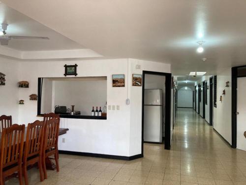 Kitchen, Hotel de conveniencia Travesia urbana in Guadalupe