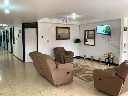 Facilities, Hotel de conveniencia Travesia urbana in Guadalupe