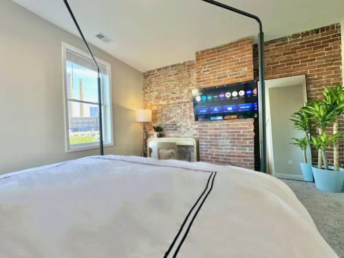The Heinz Penthouse by Luxe PGH in Pittsburgh, USA